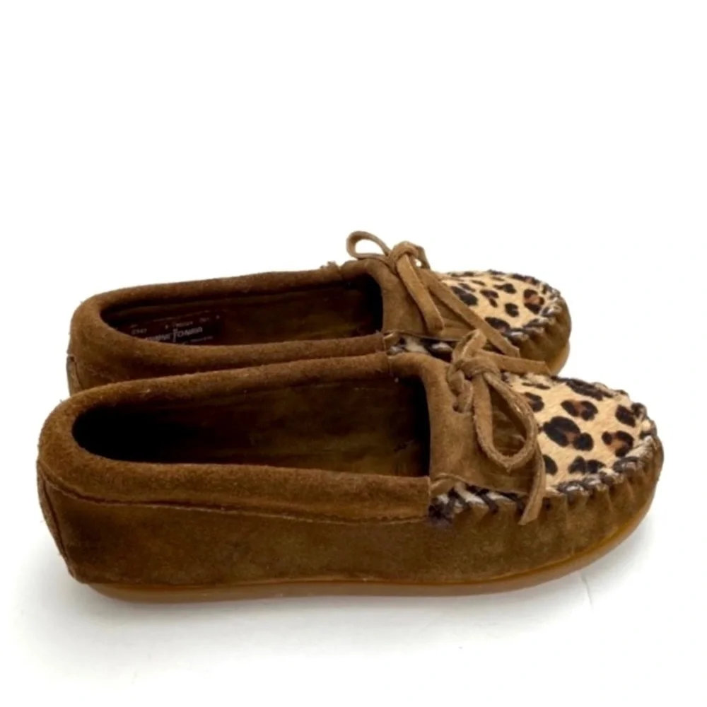 MINNETONKA Leopard Calfskin Kilty Moc Suede Moccasins Flat In Brown Size 1 Kids